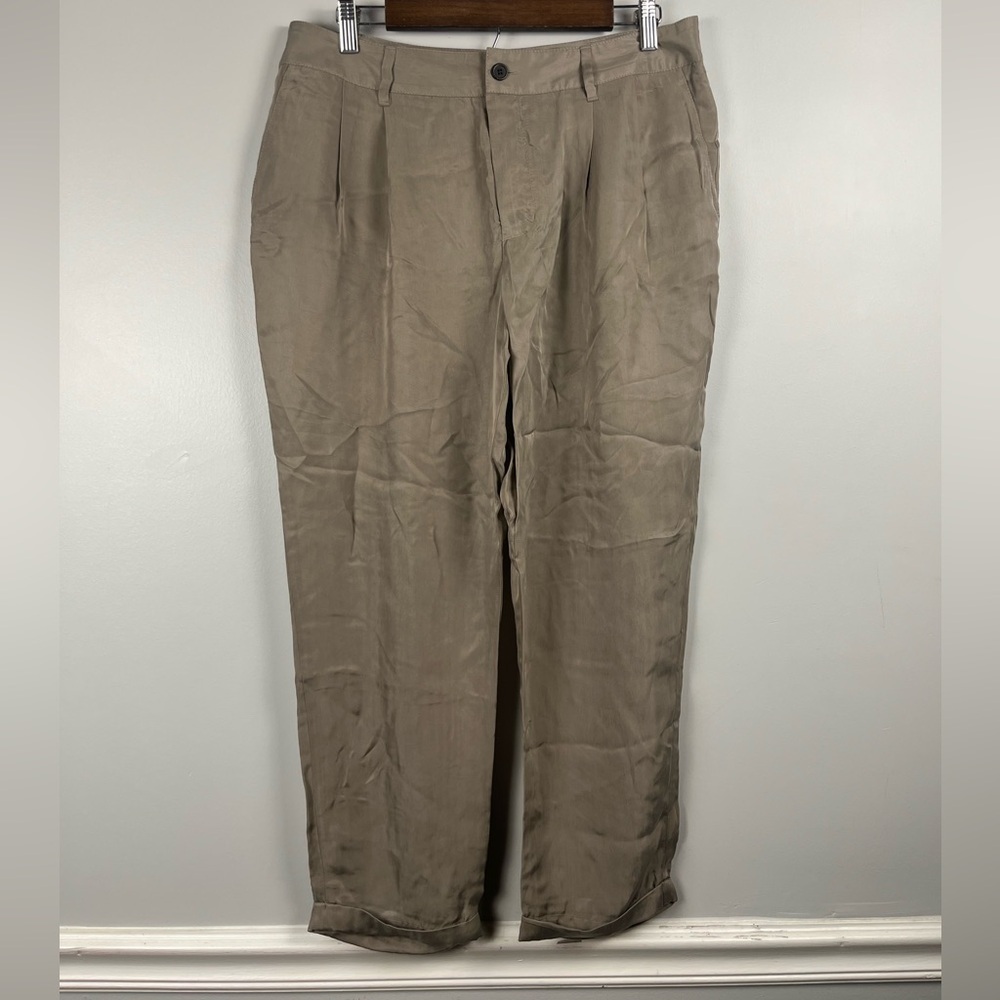 New Club Monaco Gabe Cargo pants in dark stone lightweight satin size 12